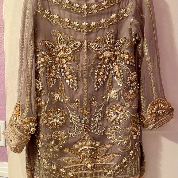 Indian/Pakistani Beautiful peach lavender parties/wedding dress. - Picture 3 of 5